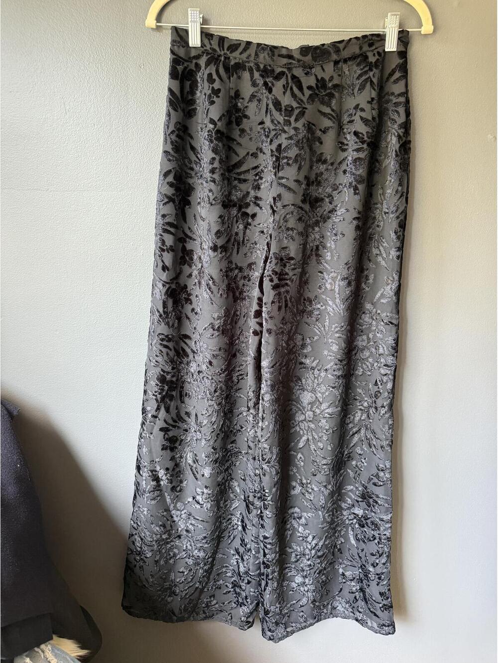Kay Unger Black Velvet Floral Patterned Wide Leg Pants Size 10